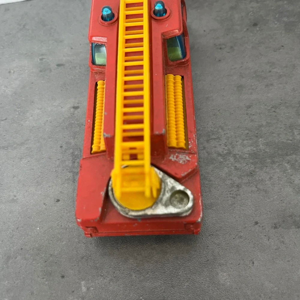 Vintage Corgi Juniors Fire Engine Truck‎ Diecast Toy Vehicle 1970's